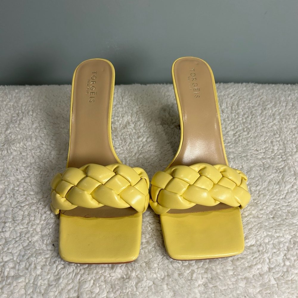 TORGEIS Maraca Open Toe Heels Yellow Braided  Size 10